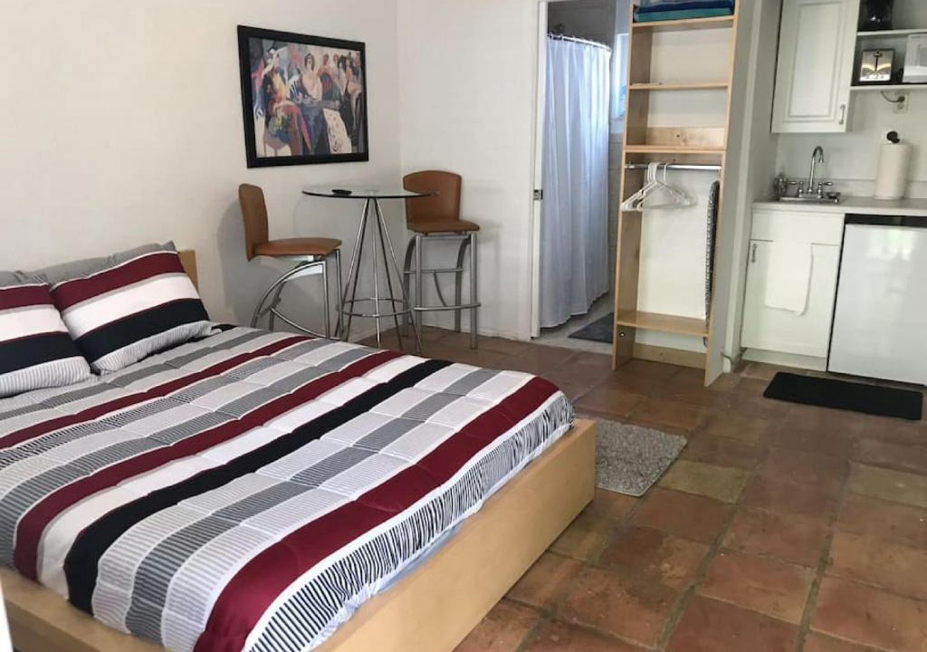 Hendricks and Venice Isles House | Efficiency 2 on water Las Olas beach and free kayaks
