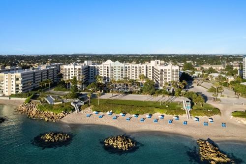 Deerfield Beach Resort | Embassy Suites by Hilton Deerfield Beach Resort & Spa