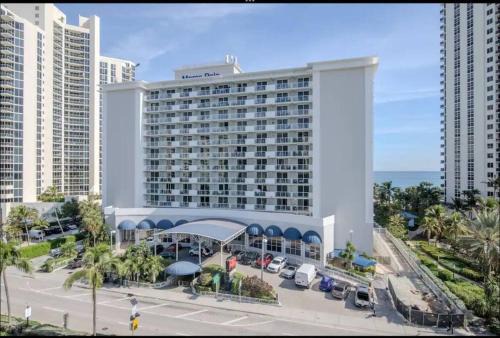 Sunny Isles Beach Apartment | Enjoy the beauty of Sunny Isles