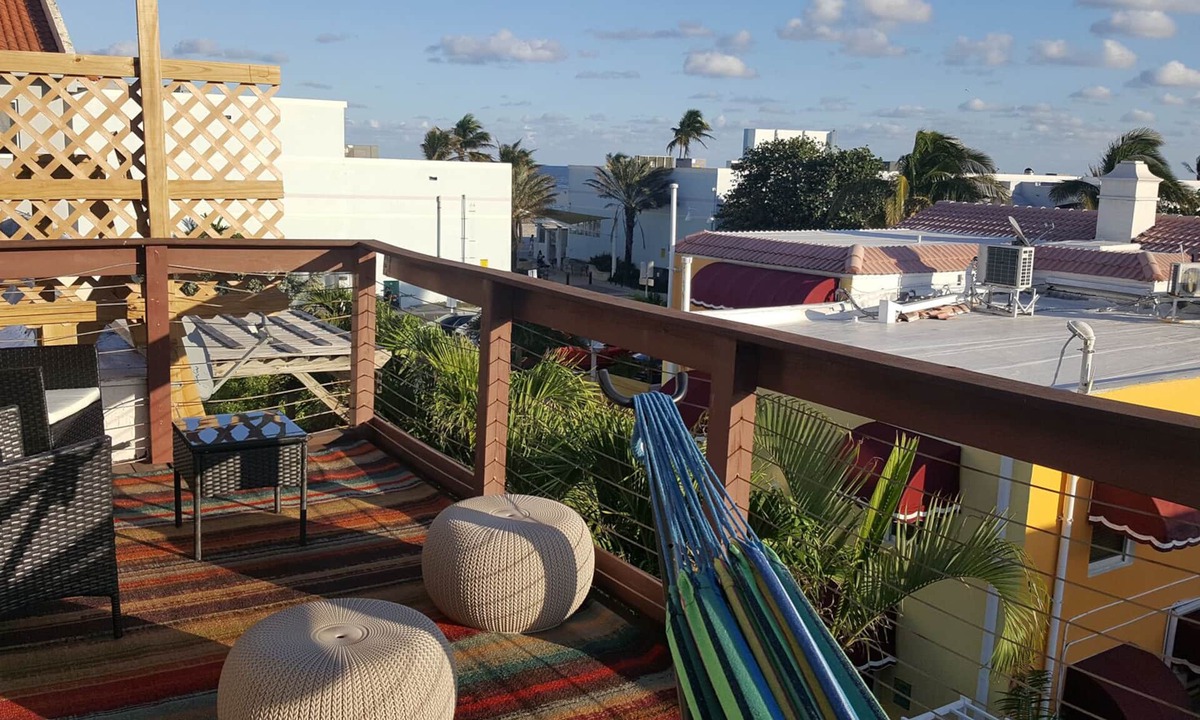 Hollywood House | Entire Beach Home, Steps From Hollywood Beach