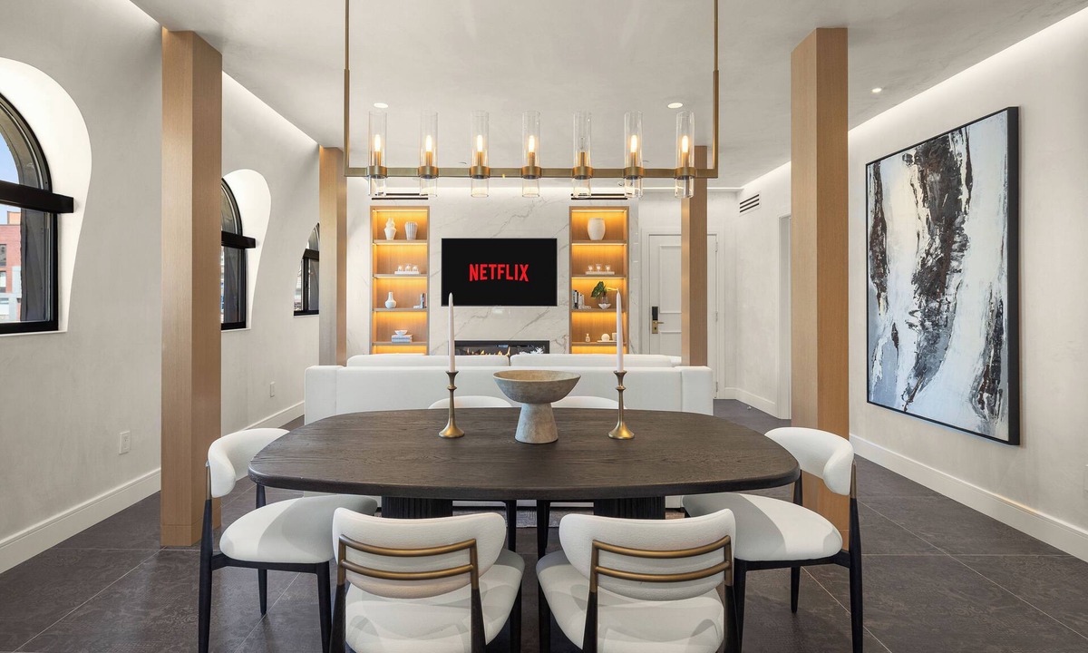 Midtown Apartment | Exclusive Midtown Penthouse - Prime Location with City Views