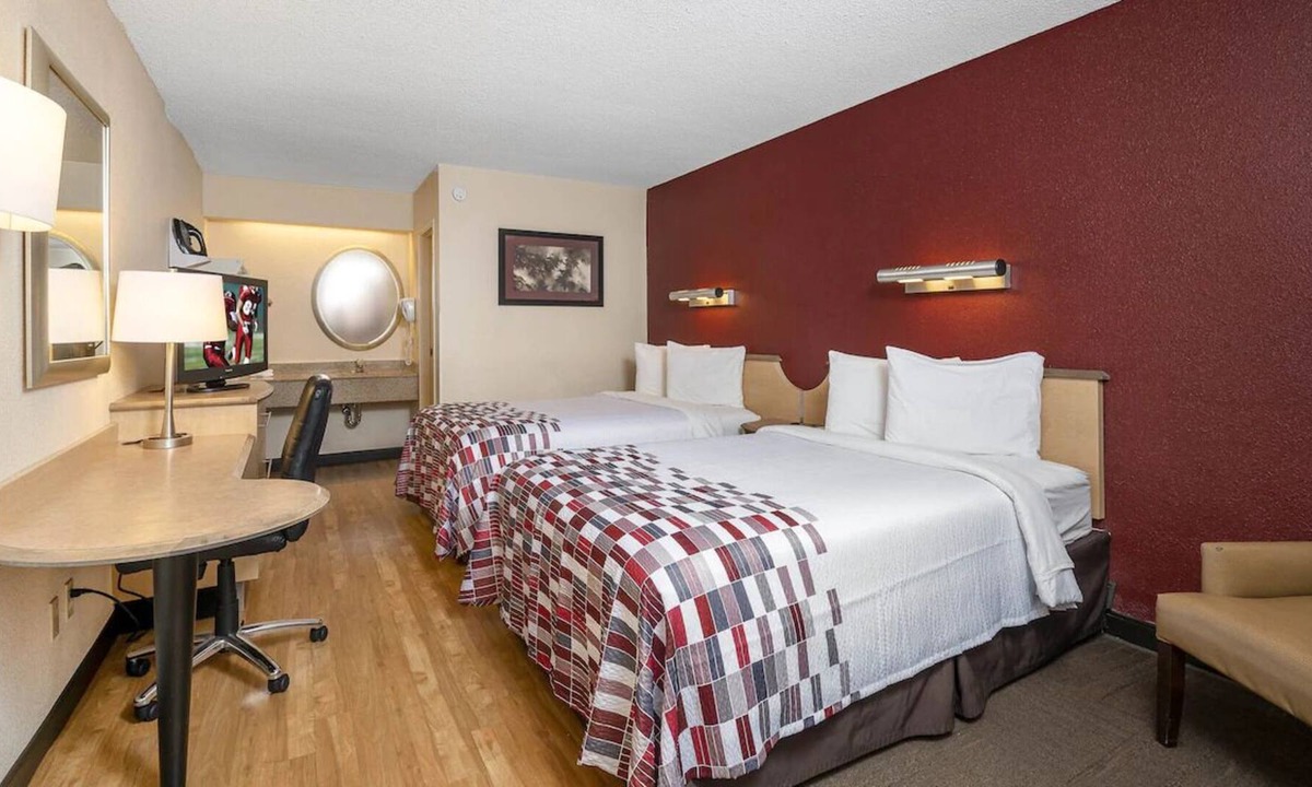 Bowmansville House | Experience a Weekend of Fun! Pet-friendly, FREE Parking, Near Glen Falls!