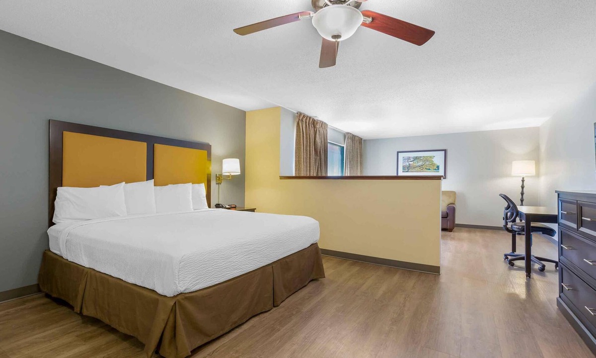 Queens Hotel | Extended Stay America Suites New York City LaGuardia Airport