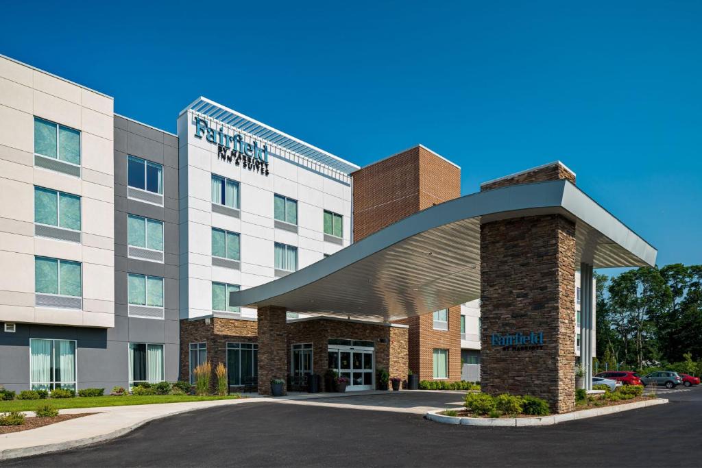 Somerset Hotel | Fairfield by Marriott Inn & Suites Somerset