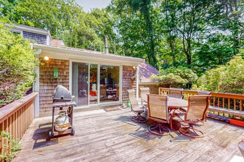 Falmouth Heights House | Falmouth Beachtown Getaway