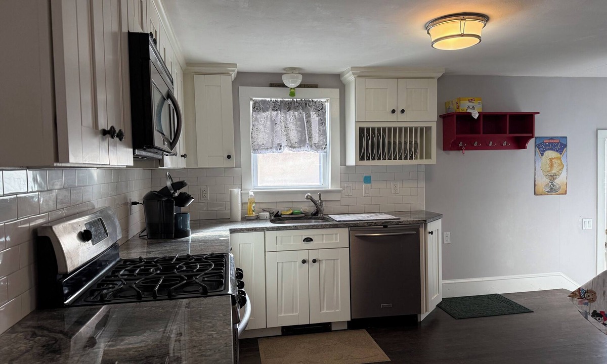 East Falmouth House | Falmouth Cape House!