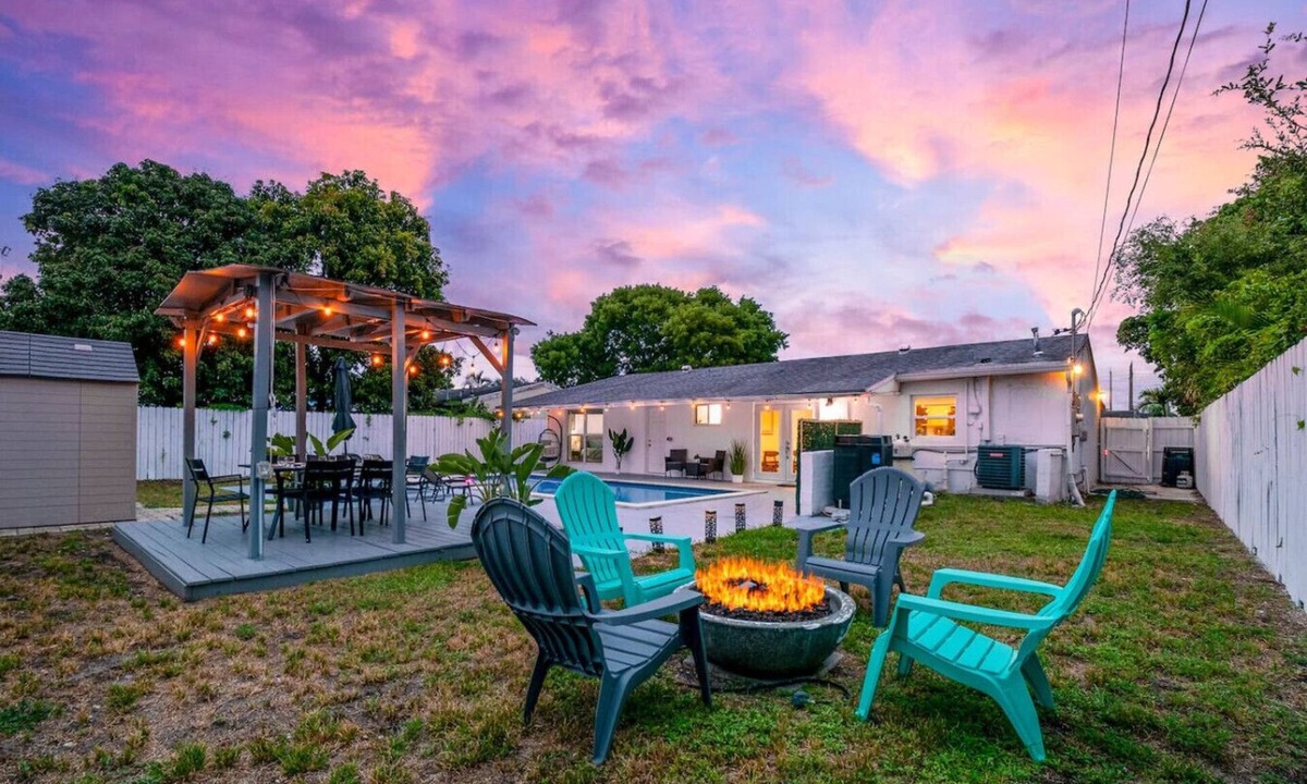 Driftwood House | Family-Friendly Oasis with Heated Pool BBQ FirePit