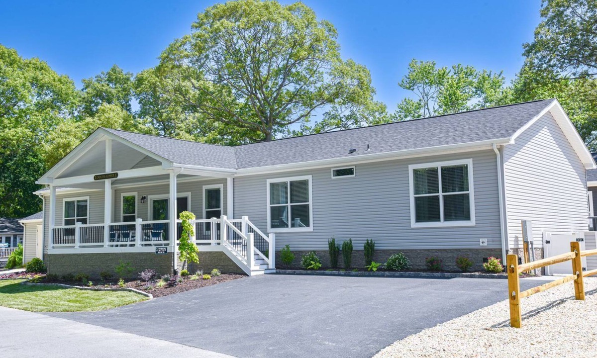Long Neck House | Family fun-large home, beach, marina, pools