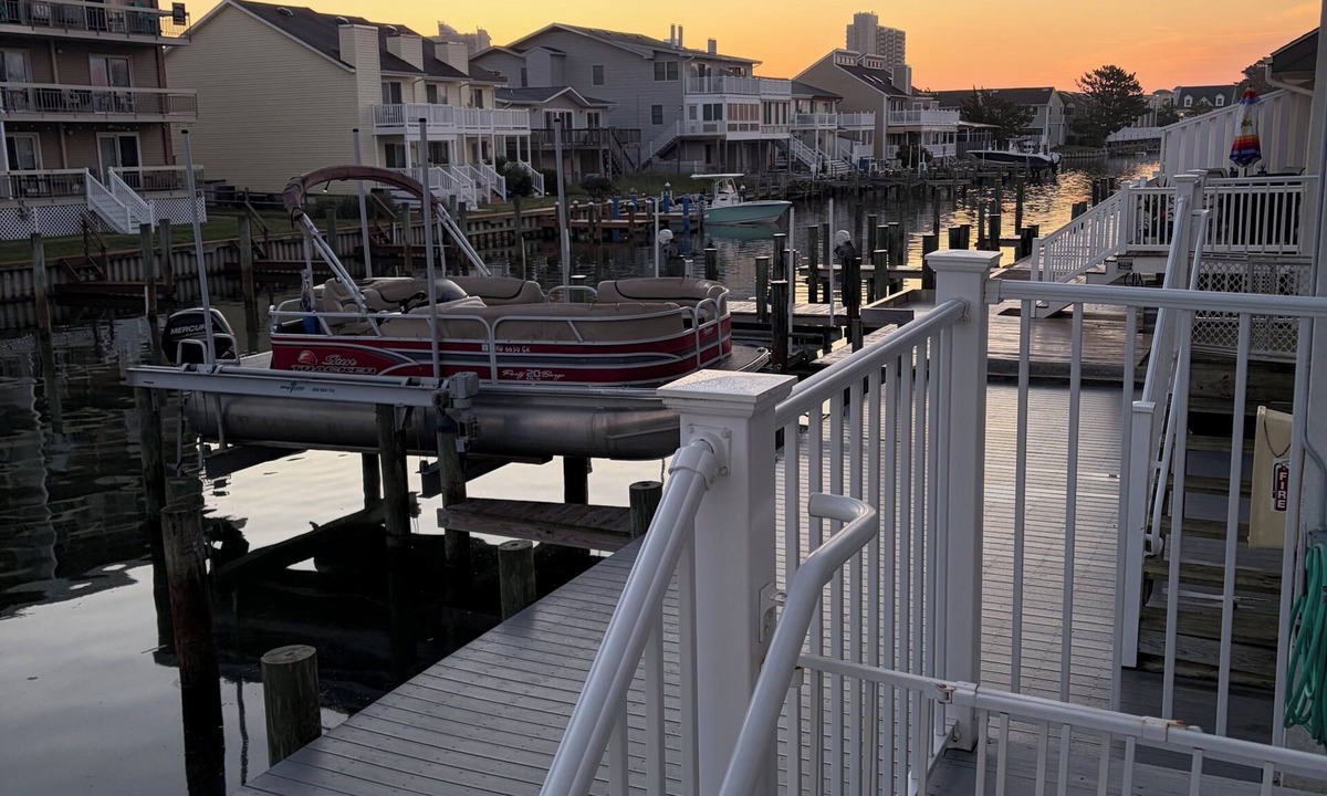 Little Salisbury Condo | Family Getaway! Modern 2BR Condo + Bonus Bunk Room - Sleeps 8