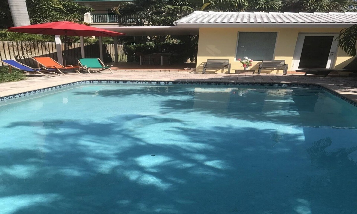 Lauderdale-by-the-Sea Villa | Few Minutes to the Beach, restaurants and shops