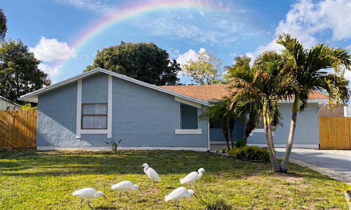 Delray Beach House | FIFA - Cozy 3b/2b retreat blends convenience with a quiet, private setting
