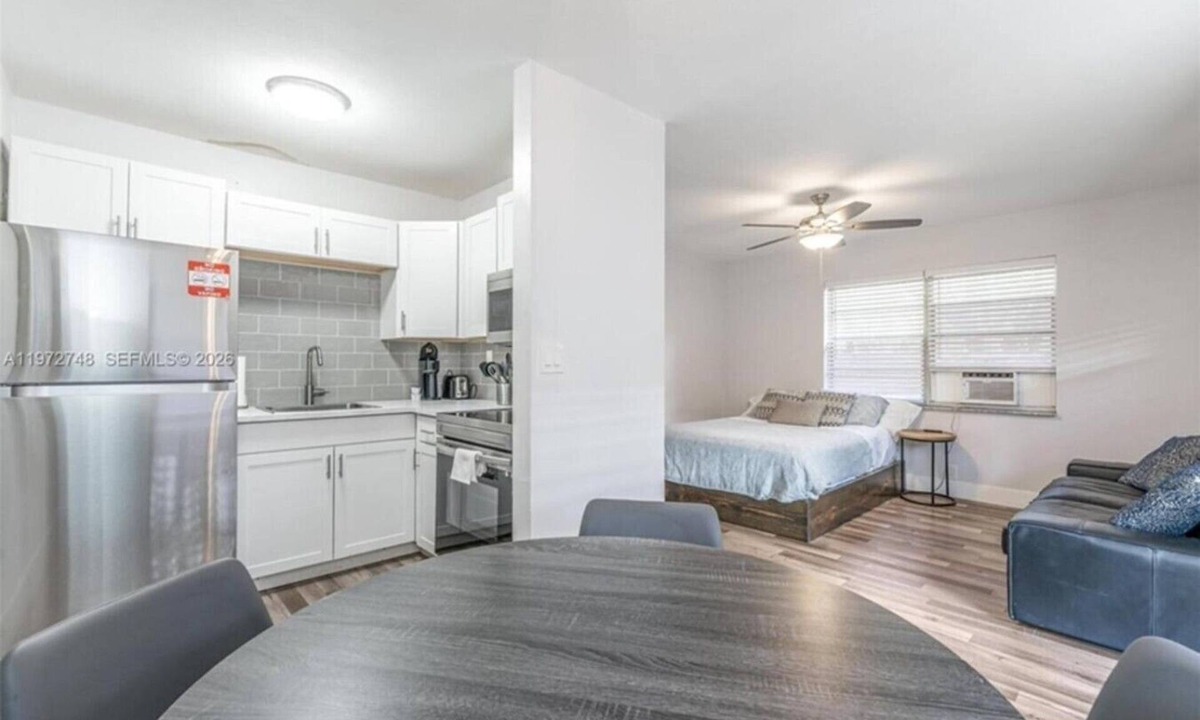 Sailboat Bend Apartment | FIFA World Cup Third Place Stay . Walk to Dining . Beach Las Olas Parking