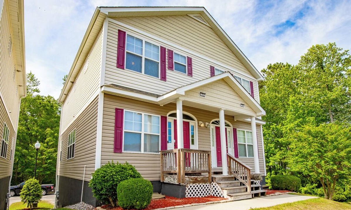 Craven County House | Five-Minutes Flyover Cherry Point NC