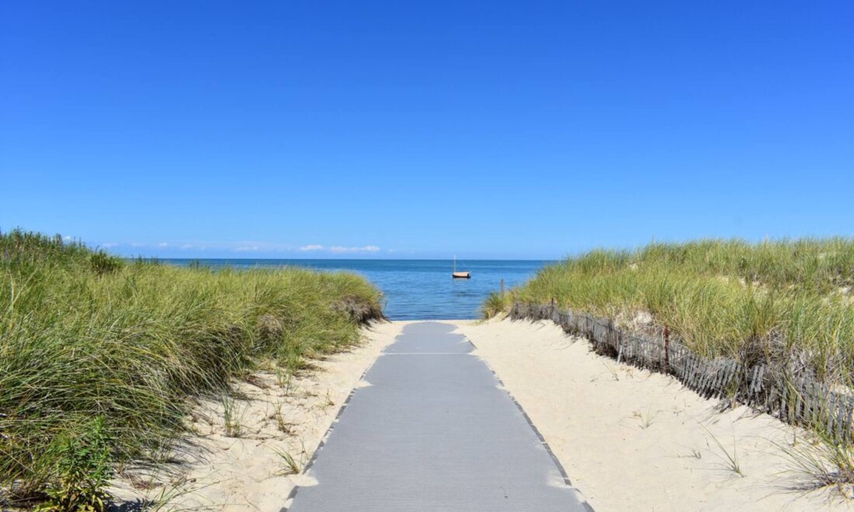 Brewster House | Four bedroom home within walking distance to Bayside Brewster beaches!