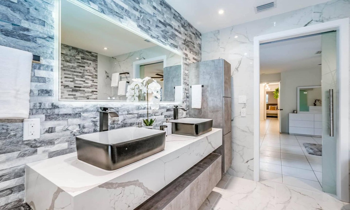 Croissant Park Apartment | Fox Private Resort-heated Pool, Spa-downtown&beach