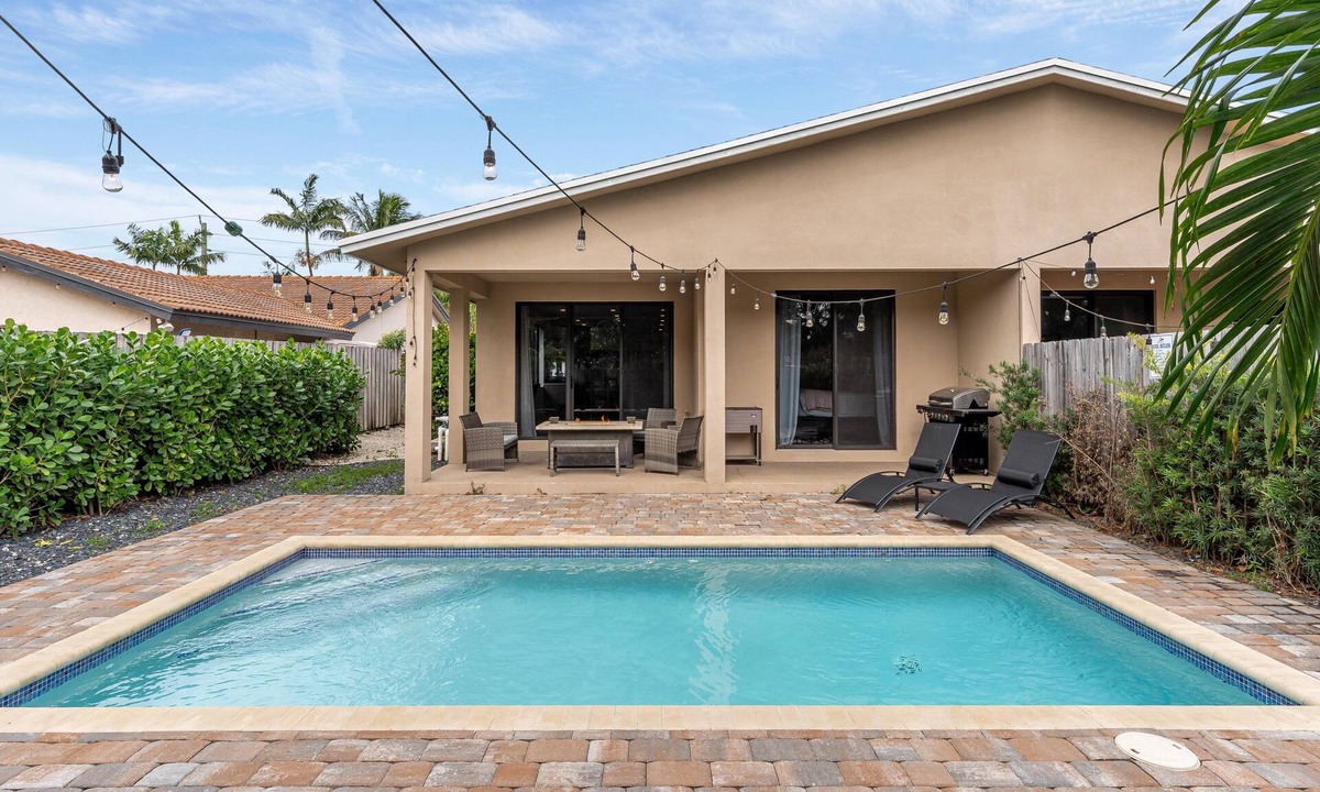 Citrus Isles House | Fox Sonata Downtown Pool House