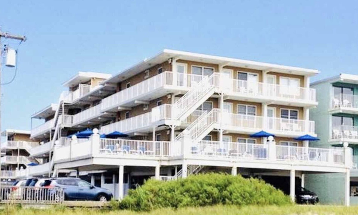 Wildwood Crest Condo | Fun in the Wildwoods, Beach Block, Ocean view, two pools
