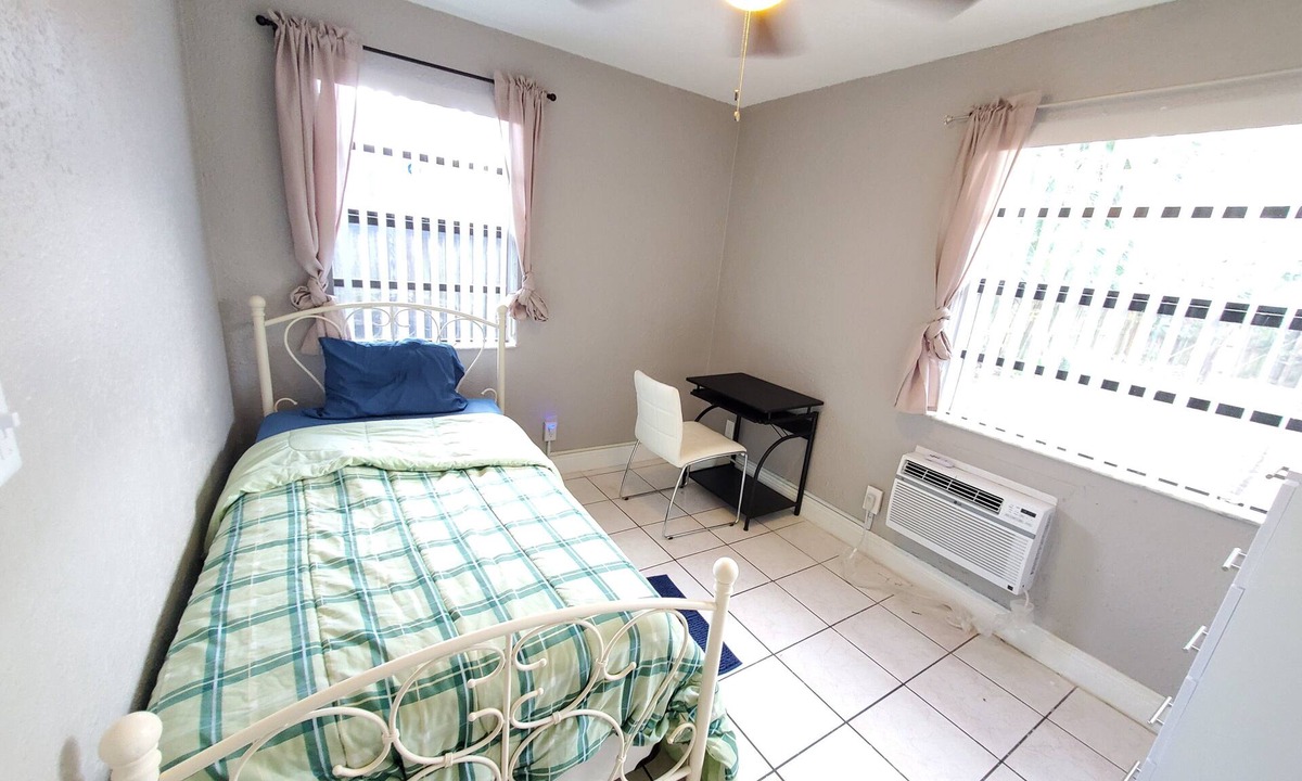 South Middle River Apartment | Furnished 2BR - Ideal for Relocation & Extended Stays