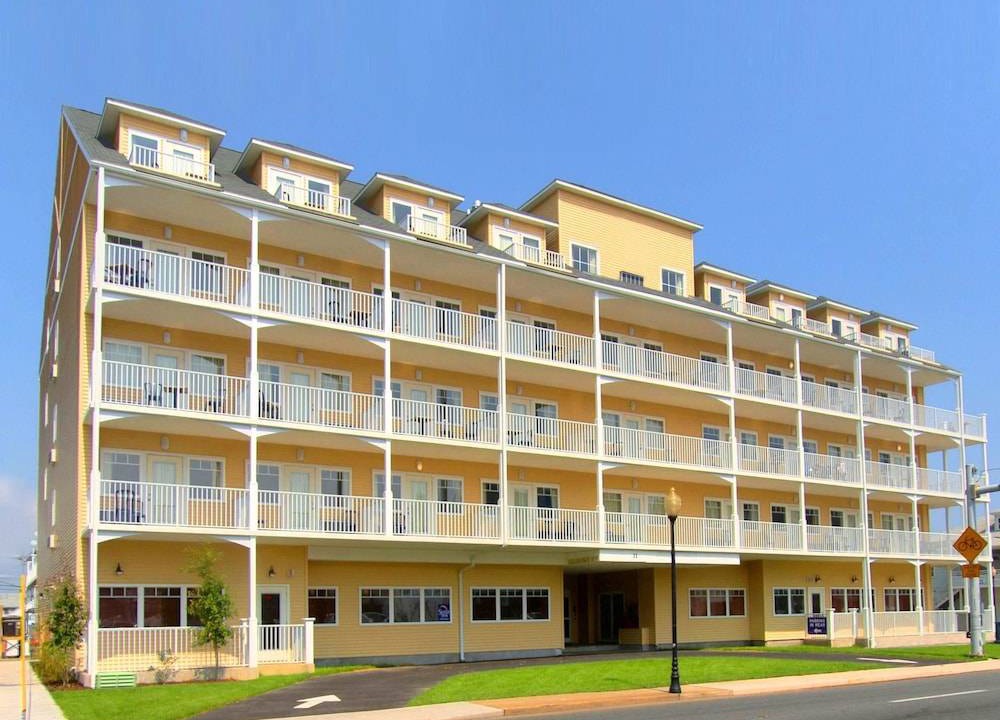 Ocean City Hotel | Gateway Hotel & Suites, Ascend Hotel Collection