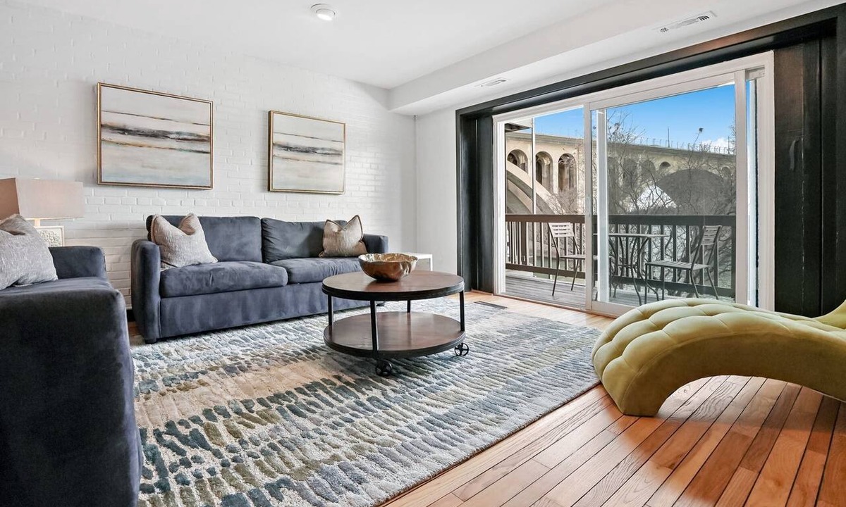 Georgetown Bed & Breakfast | Georgetown 4BR Waterfront Townhome | Potomac Views & Parking