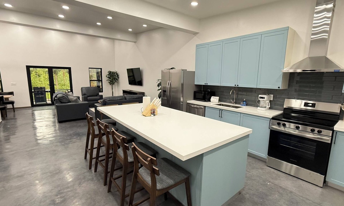Martin City Apartment | Glacier Luxury Retreat/Montana Sky Apartment 2