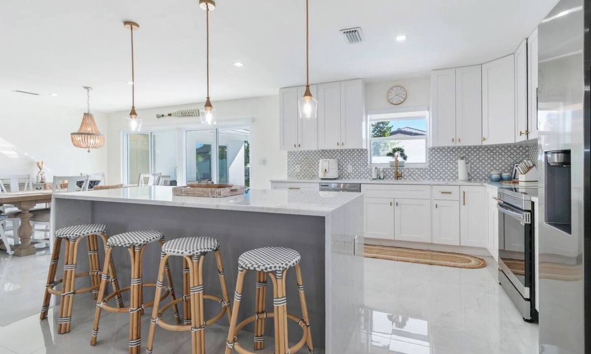 Garden Isles House | Gorgeous Luxe Home w/Heated Pool. Perfect Location!