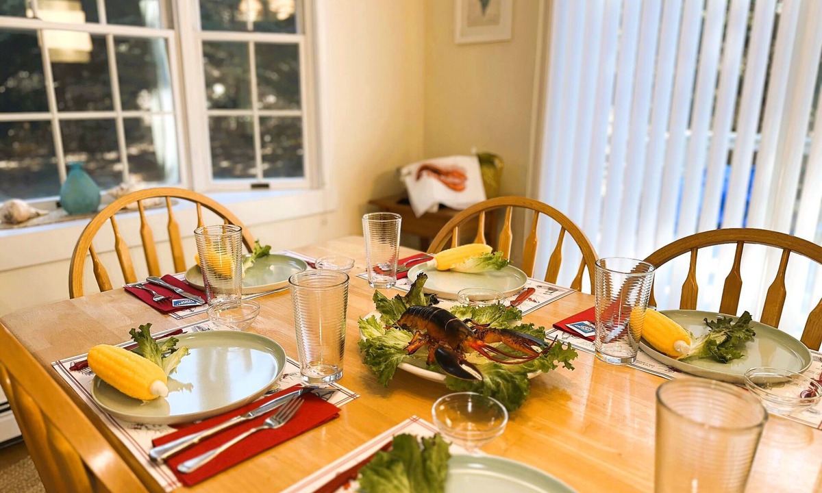 North Eastham House | Gray Whale-Minutes to Eastham Bay & Ocean Beaches
