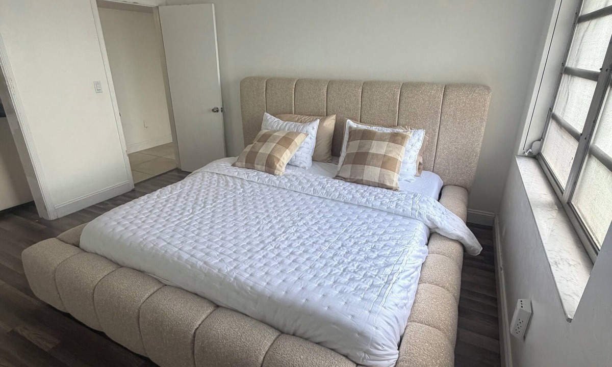 Coral Way Hotel | Grove Appartments
