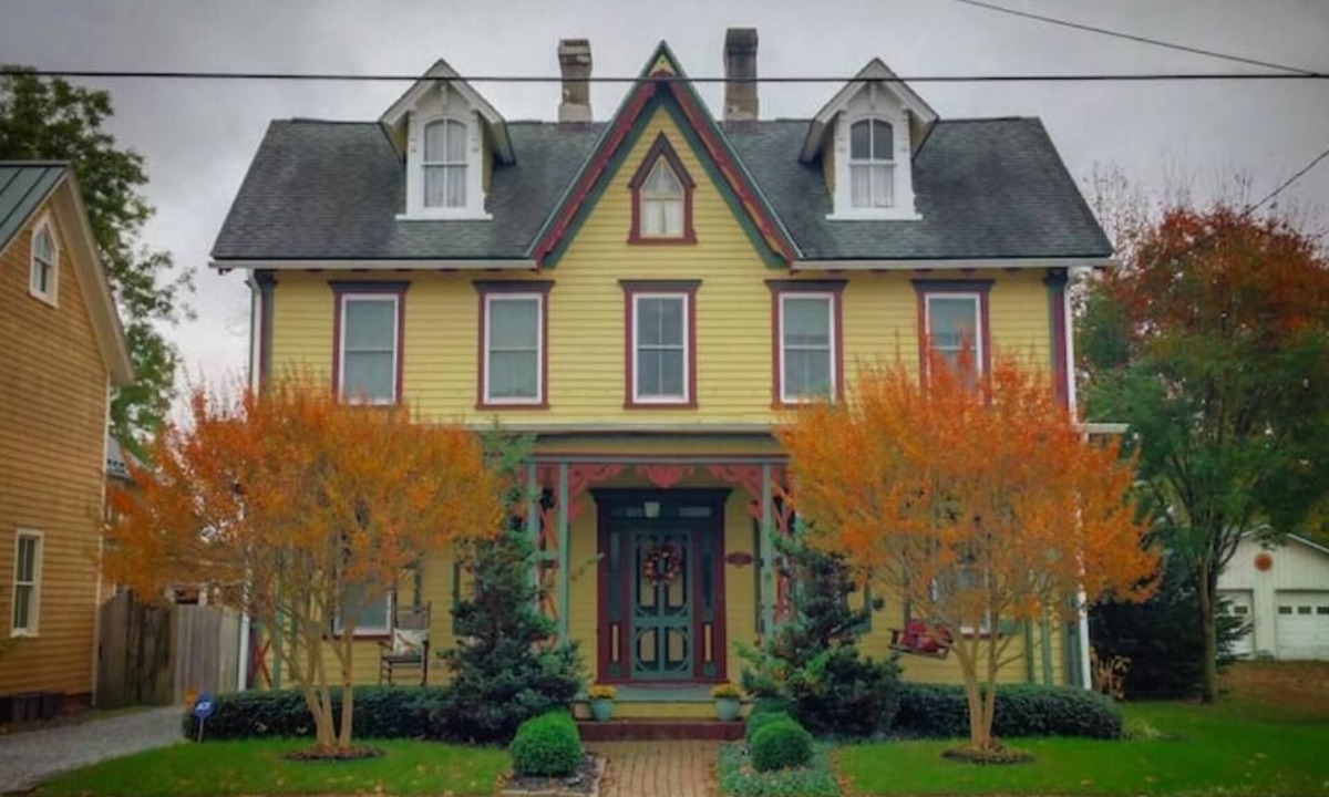 Millington Apartment | Guest Suite for up to 2 in a Victorian on the Chester River