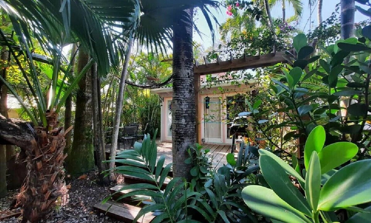 Southwest Coconut Grove Cottage | HALF PRICED ! Zen Romantic Cottage - Best Of Coconut Grove/Pets