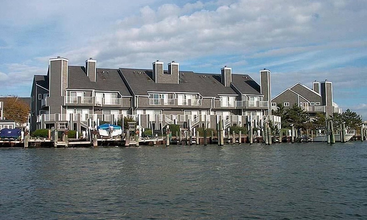 Ocean City Condo | Harbour Island 204M-Baywater 14th St, WIFI, Pool, Elev, W/D, AC