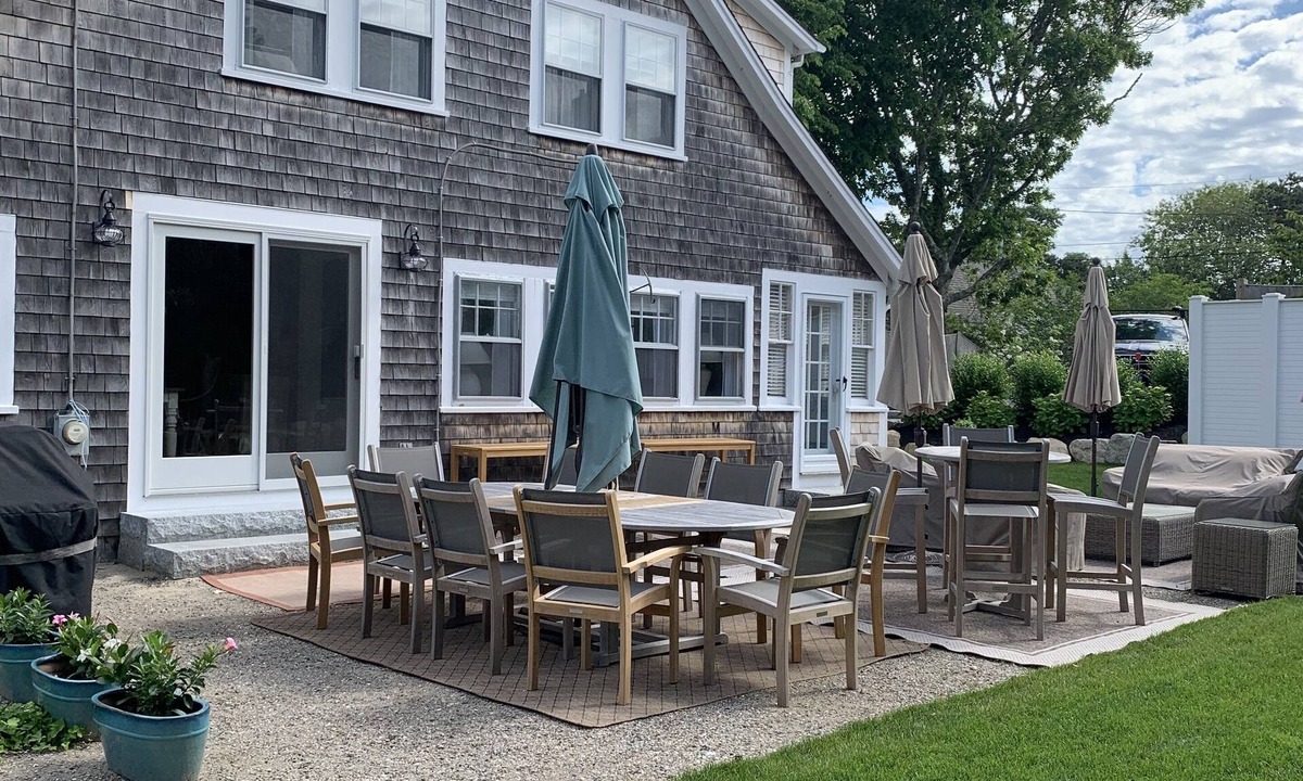 Harwich Port Cottage | Harwich Port -Walk to Atlantic Street Beach and Downtown Shops