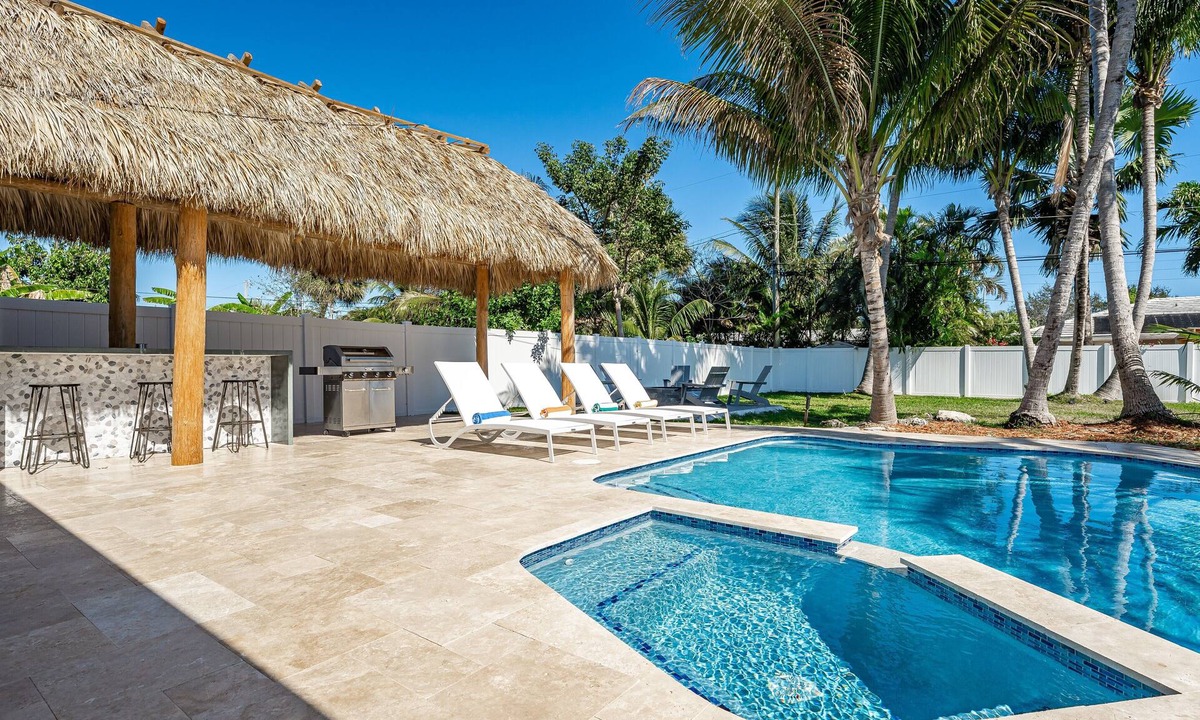Beachway Estates House | Heated Pool - FirePit - 1 Mile to Beach - Pets Ok