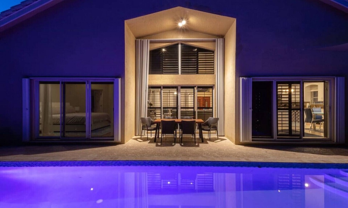 Boca Raton House | HEATED POOL PRIME LOCATION