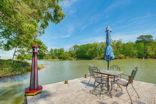Heathsville House | Heathsville Home w/Sunroom < 10 Mi to Beach!