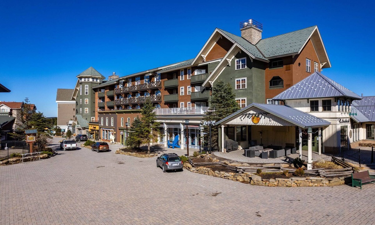 Edray Condo | HH 314: Sunrise Views | Ski-In/Out | Village Center | Sleeps 4