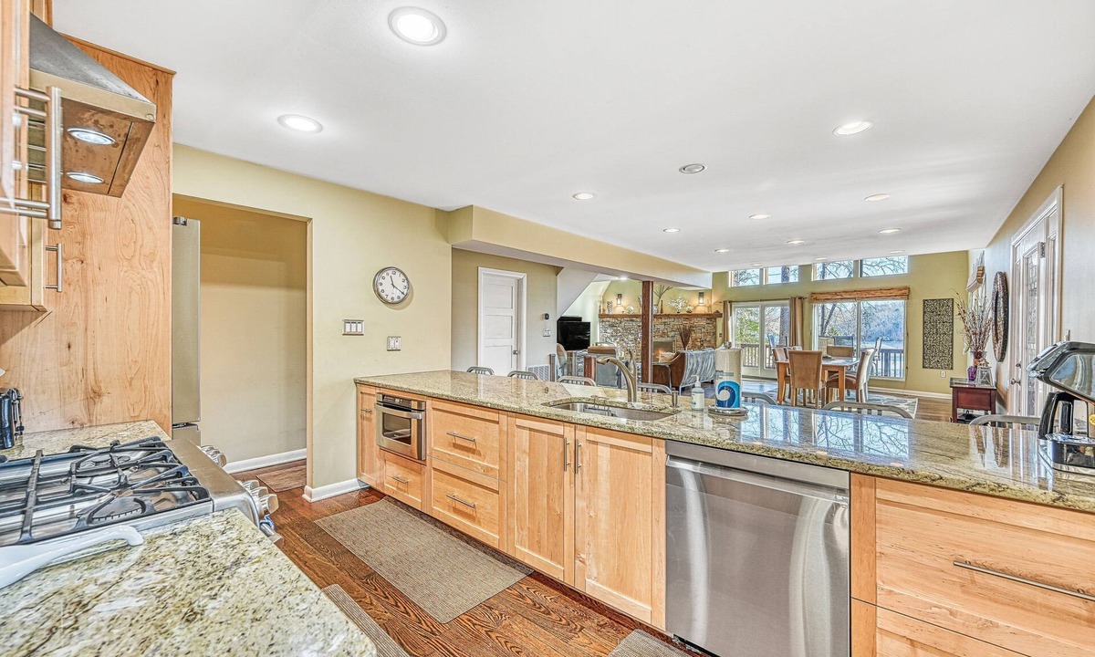 Mineral House | Hidden Gem-Lakefront Serenity