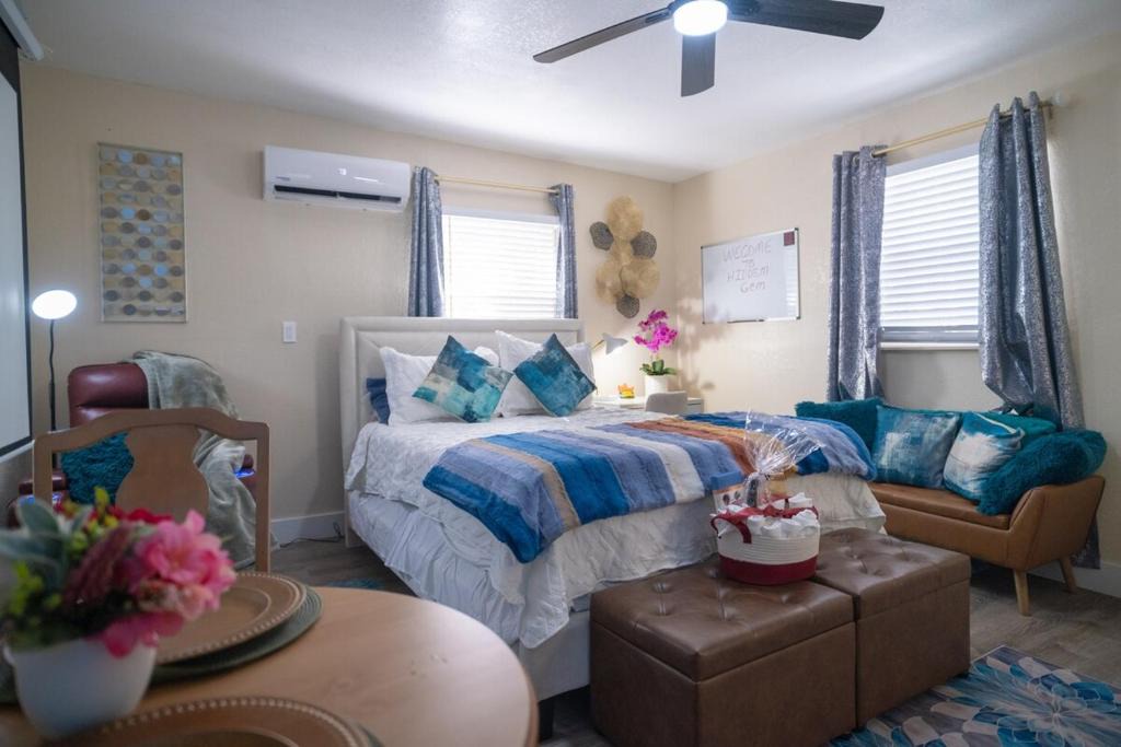 Cutler Bay Apartment | Hidden Gem Luxe 1 BEDROOM & Patio