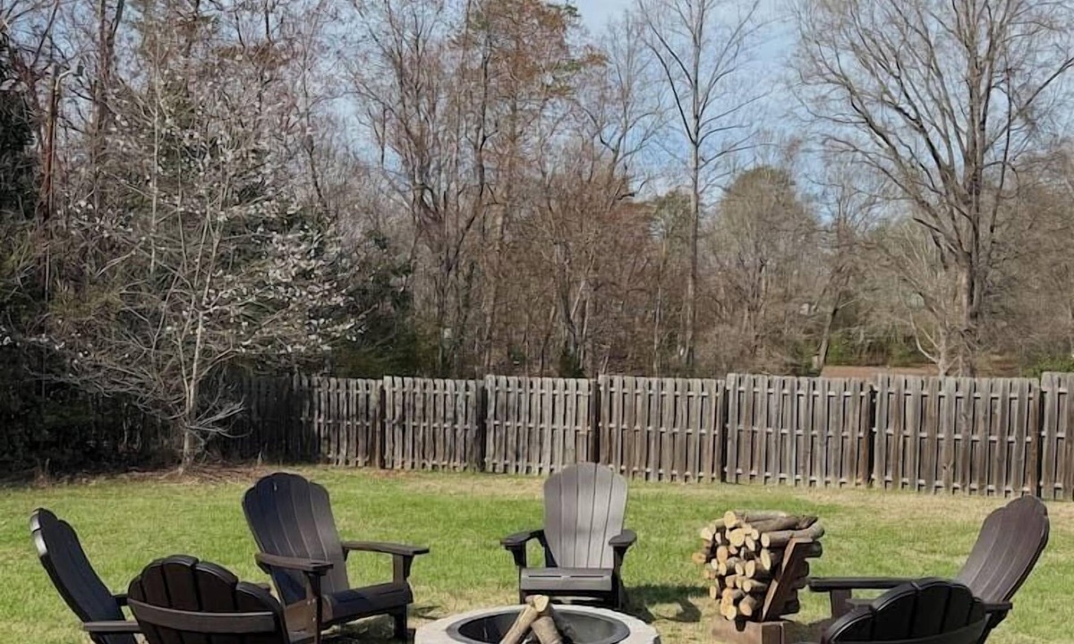 Eden House | Hidden Getaway | Fire Pit | 1K,2Q/1 bath