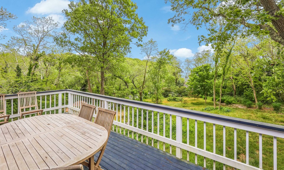 Pleasant Point House | Hidden Hollow Cottage | 75 Yards To Blackfish Creek