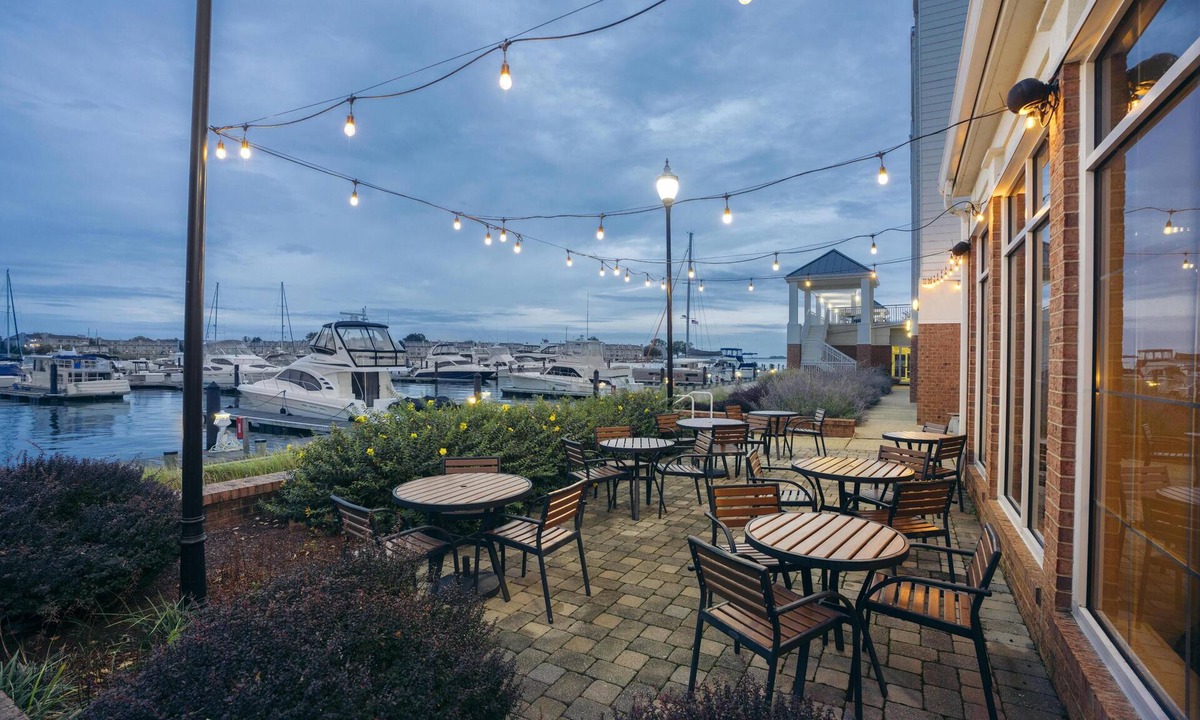 Kent Narrows Hotel | Hilton Garden Inn Kent Island Marina