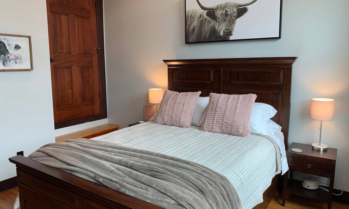 Kalispell Apartment | Historic apartment in the center
