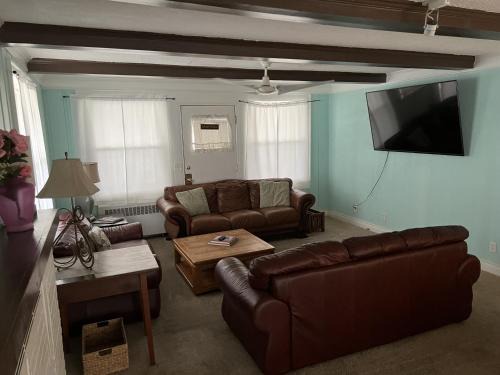 Willoughby Spit House | Historic Beach Side Getaway - Pet friendly, WiFi cottage