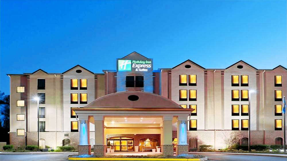 Dover Hotel | Holiday Inn Express Hotel & Suites Dover, an IHG Hotel