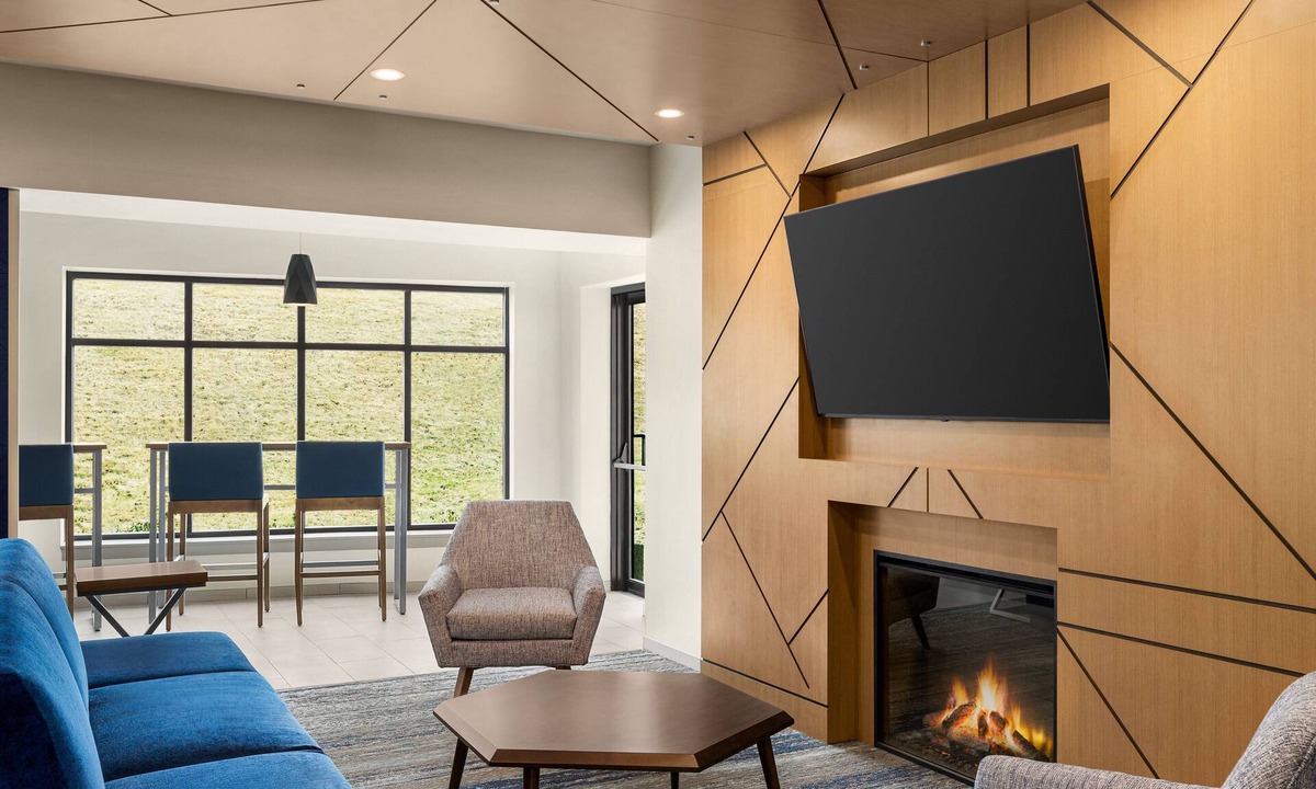 Rensselaer Hotel | Holiday Inn Express & Suites East Greenbush (Albany-Skyline) by IHG