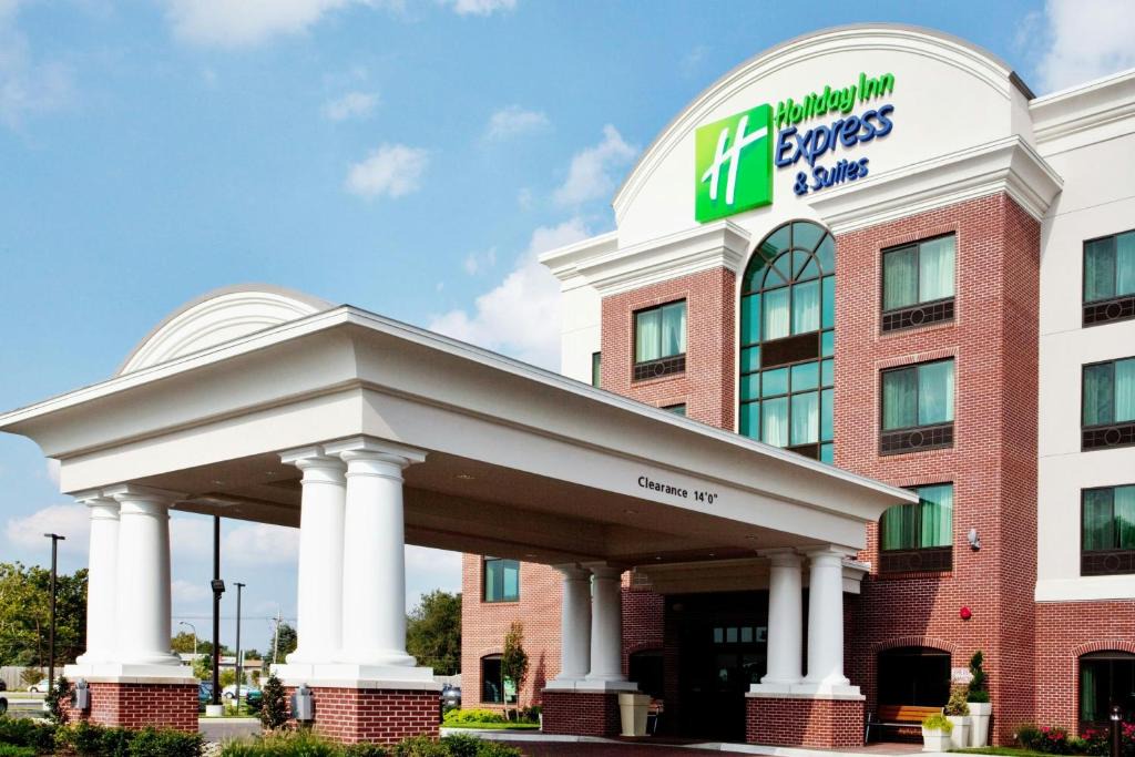 Newark Hotel | Holiday Inn Express & Suites Wilmington-Newark by IHG
