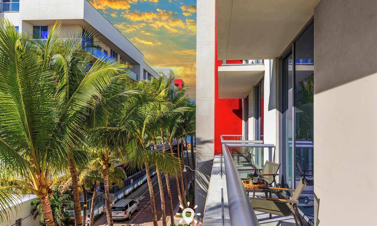 Hollywood Apartment | Hollywood Beach: Hot Tub| Amazing Pool