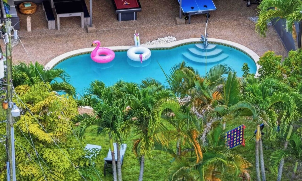Hollywood Hills House | Hollywood Beach Oasis/Pool/Game Room/2 Master BR