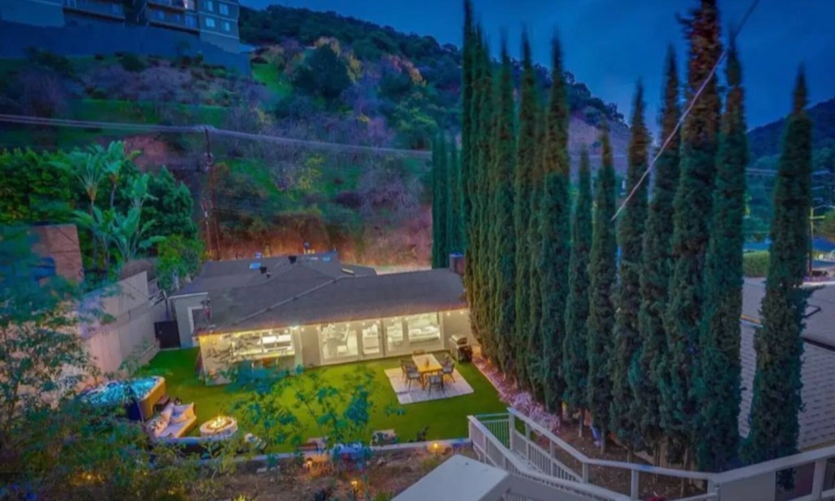 Hollywood Hills West House | Hollywood Hills Retreat: Private GYM & STEAM ROOM