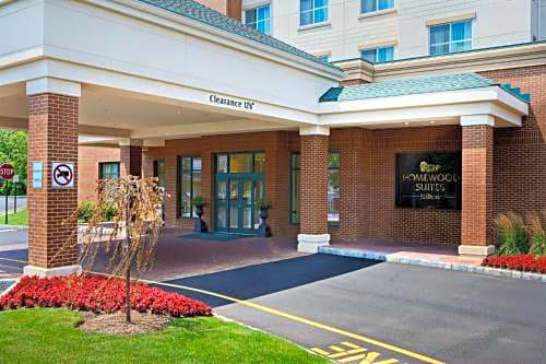 East Rutherford Hotel | Homewood Suites by Hilton East Rutherford - Meadowlands, NJ